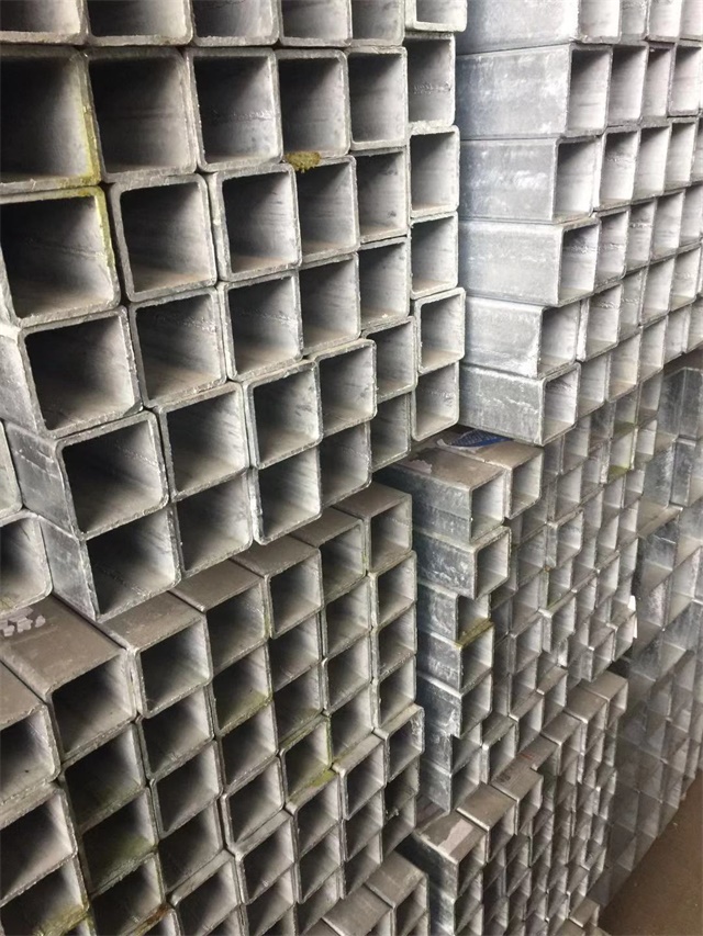低合金 Q355B 秀峰秀峰秀峰镀锌无缝方管 工程专用无缝秀峰秀峰秀峰镀锌方管 低合金 Q355B 秀峰秀峰秀峰镀锌无缝方管 工程专用无缝秀峰秀峰秀峰镀锌方管